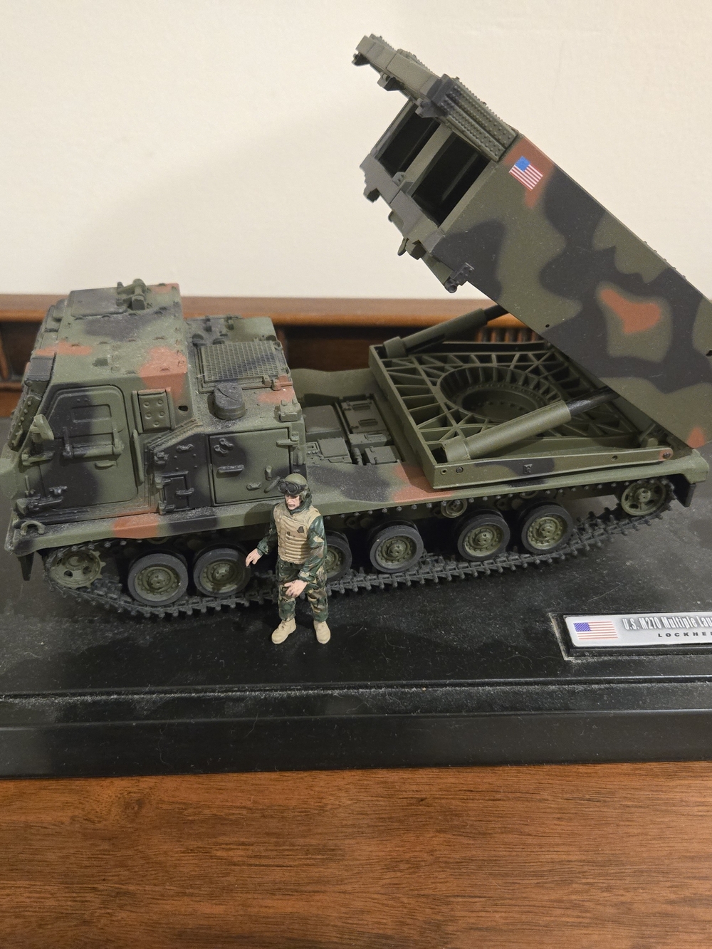 Unimax Forces Of Valor US m270 Rocket Launcher W Soldier Excellent Shape
